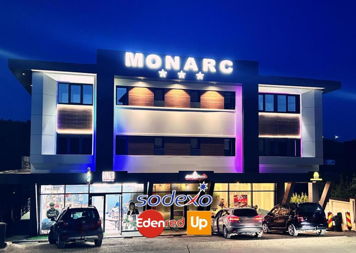 Monarc Boutique Aparthotel - Self Check-In Visan Екстериор снимка