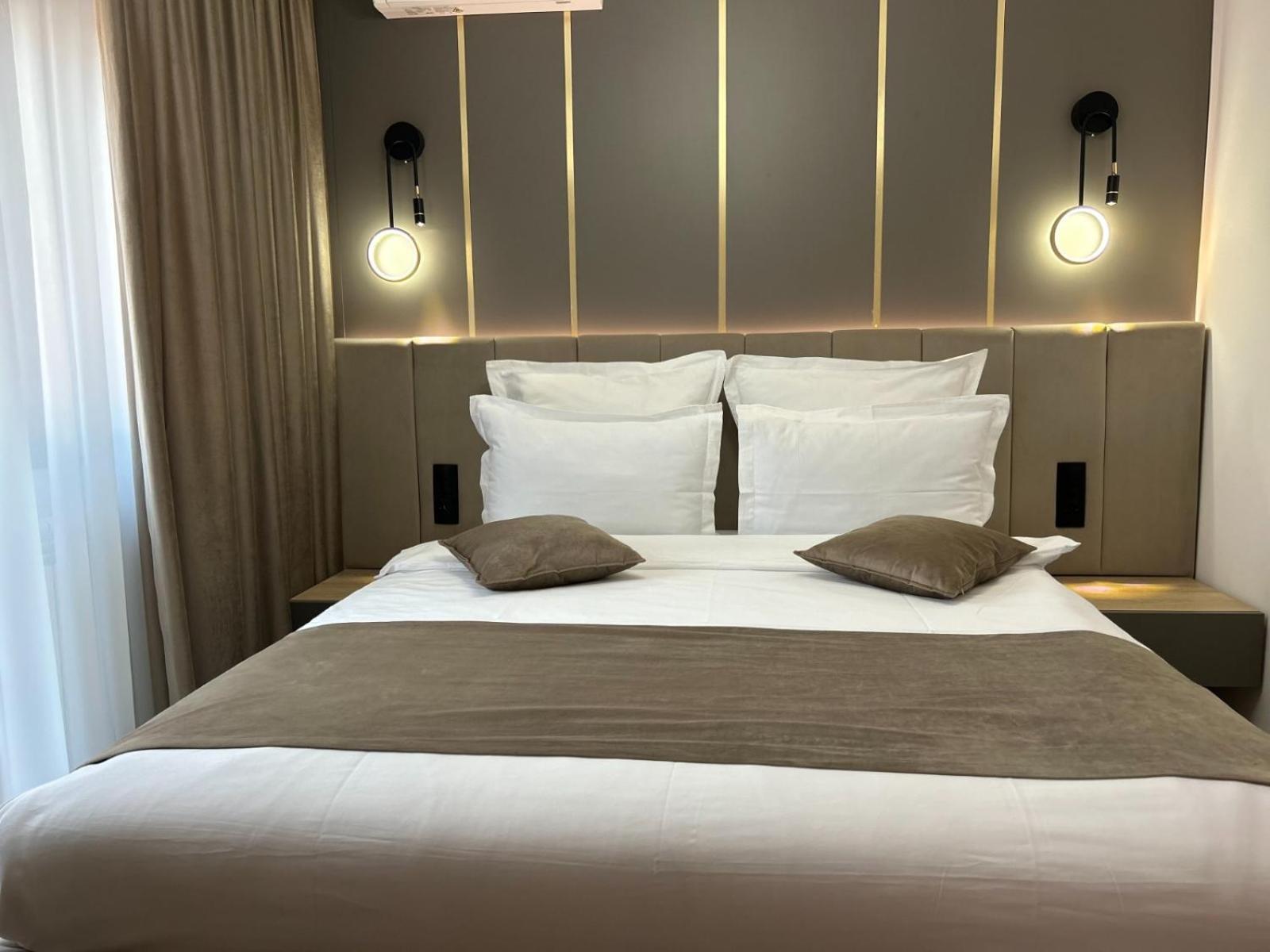 Monarc Boutique Aparthotel - Self Check-In Visan Екстериор снимка