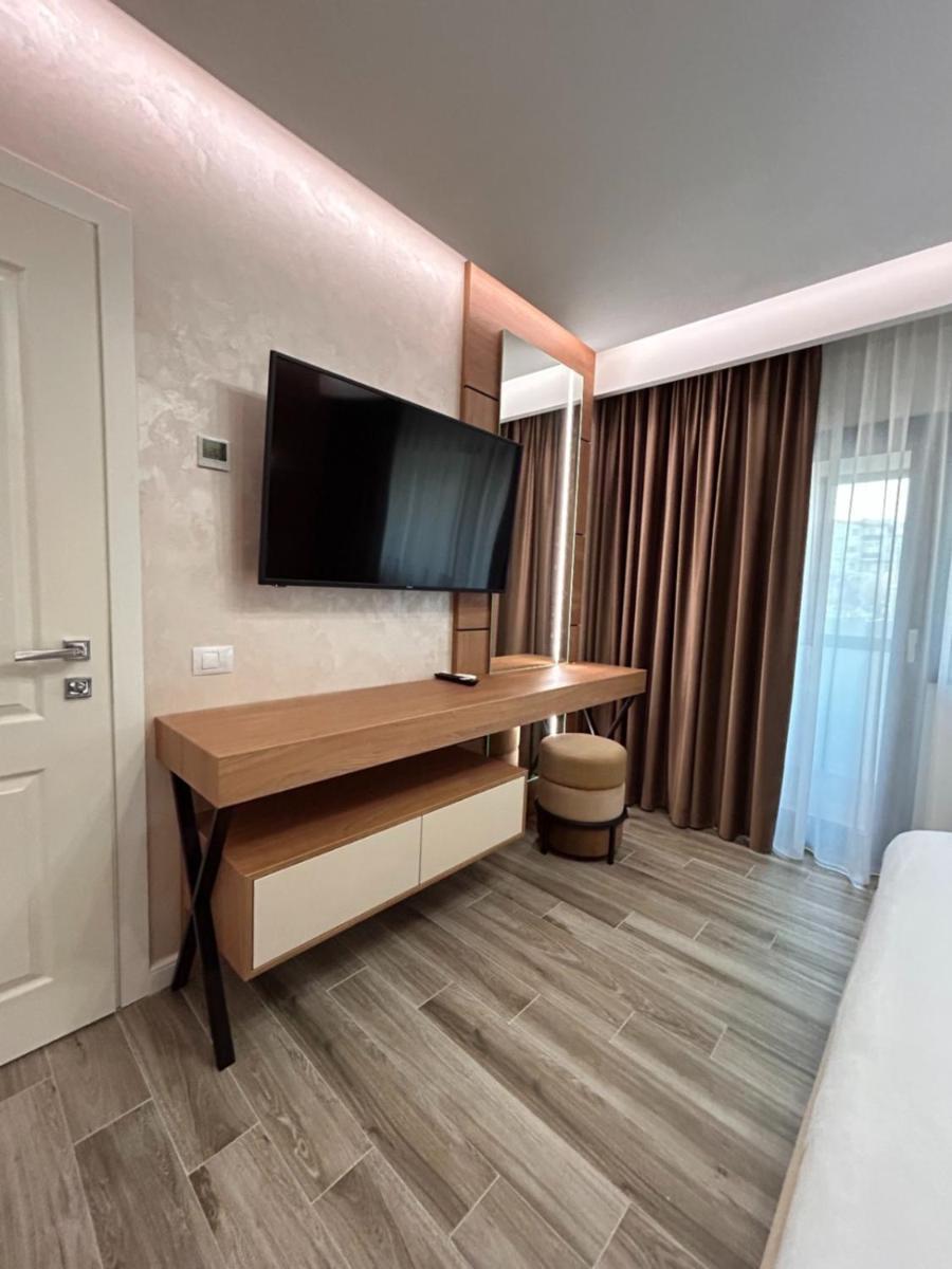 Monarc Boutique Aparthotel - Self Check-In Visan Екстериор снимка