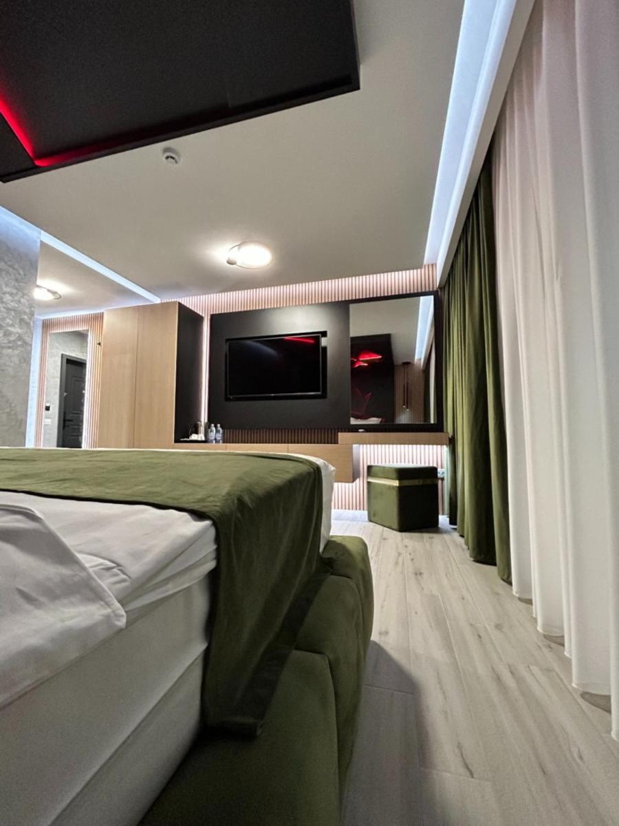 Monarc Boutique Aparthotel - Self Check-In Visan Екстериор снимка