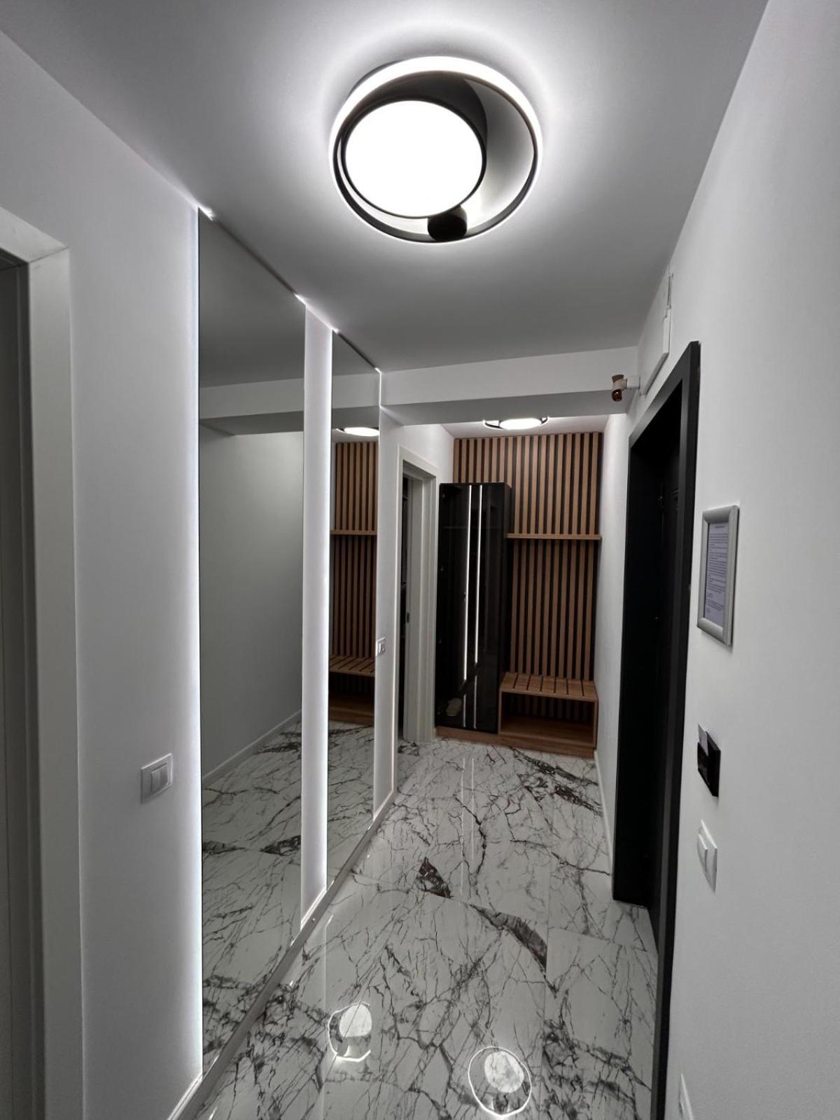 Monarc Boutique Aparthotel - Self Check-In Visan Екстериор снимка