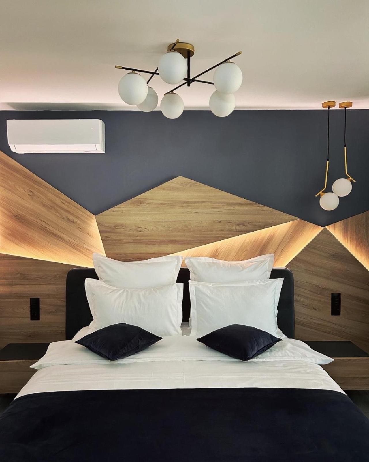 Monarc Boutique Aparthotel - Self Check-In Visan Екстериор снимка