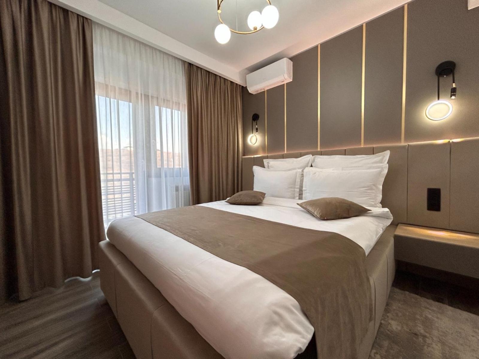 Monarc Boutique Aparthotel - Self Check-In Visan Екстериор снимка