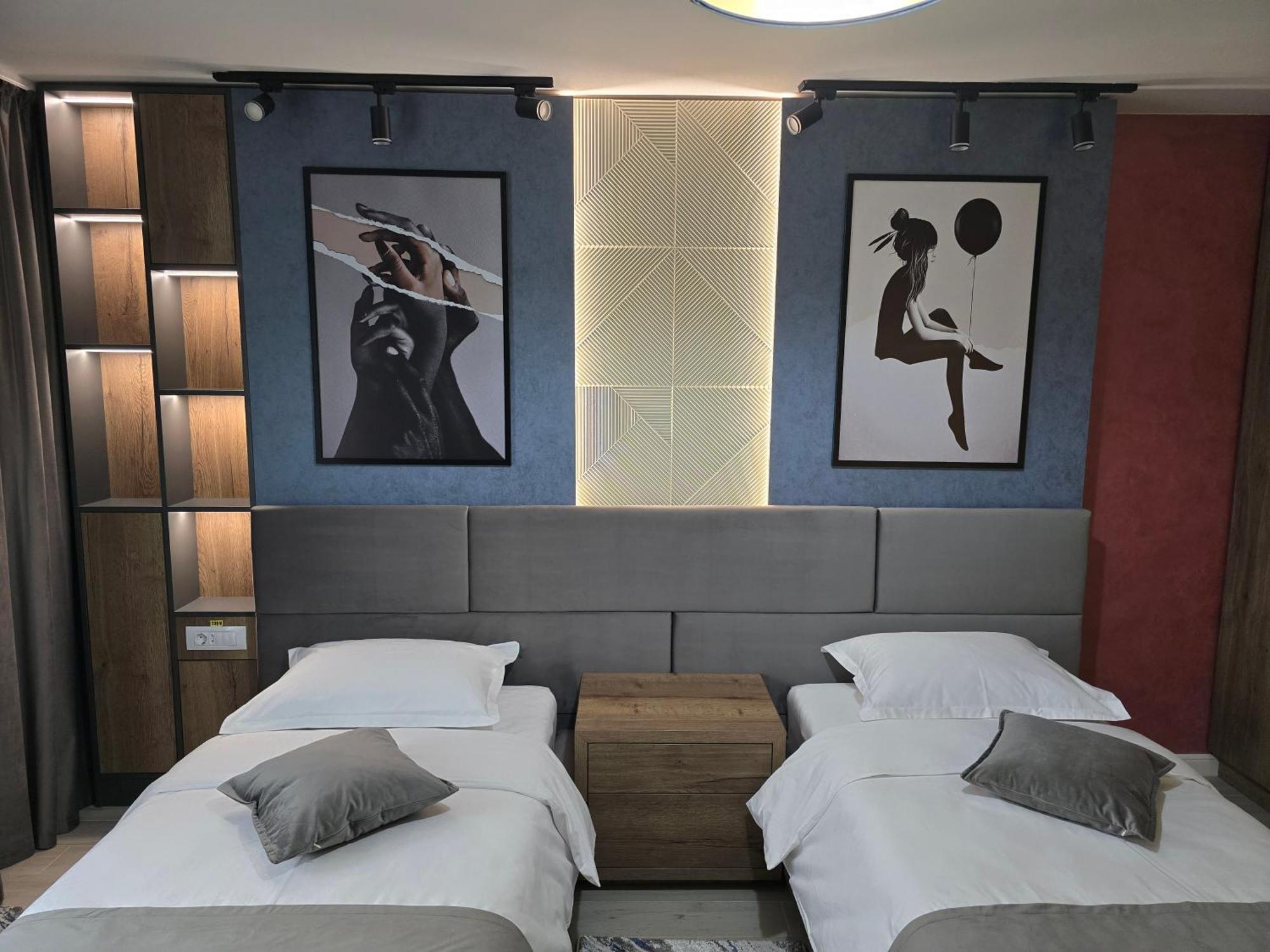 Monarc Boutique Aparthotel - Self Check-In Visan Екстериор снимка